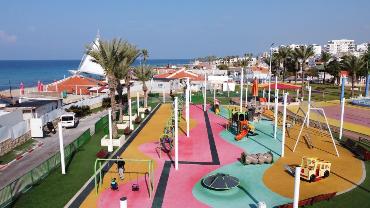 Hotel Breezot Yam Nahariya Exterior foto